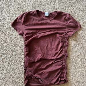 Aritzia TNA Chill Malibu Ruched Crop Top